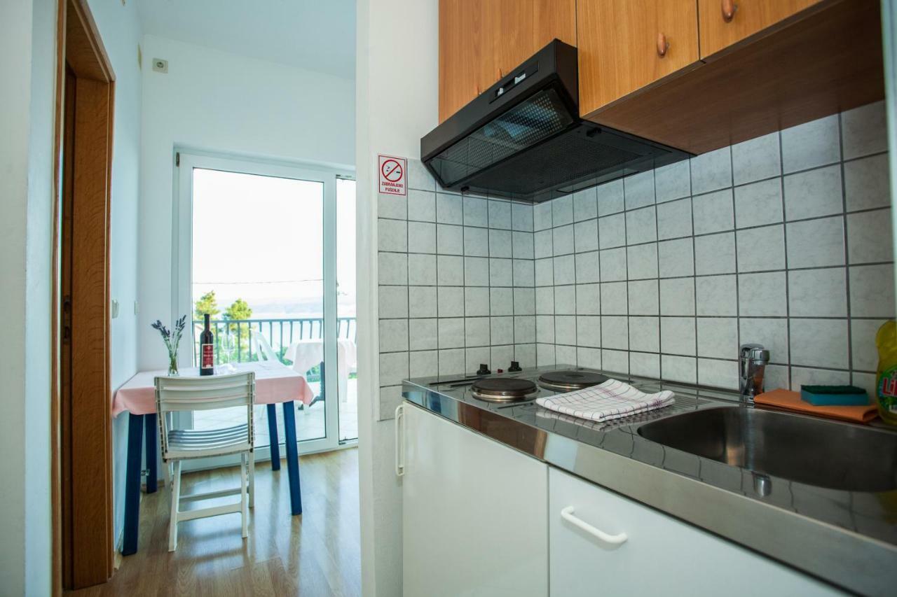 Apartments Pusic โอมิช ภายนอก รูปภาพ